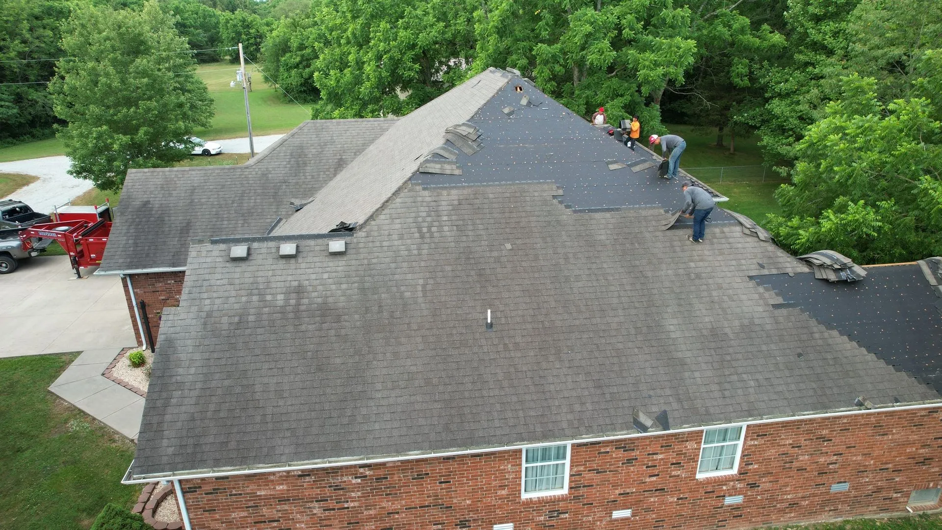 Monett Roofing Contract